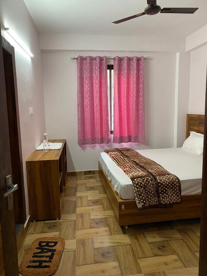Crescent Moon Homestay Rishīkesh Dış mekan fotoğraf